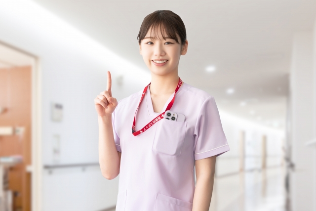 笑顔の女性